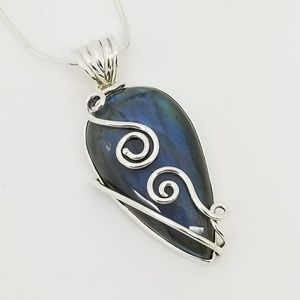 Labradorite Silver Wrap Pendant